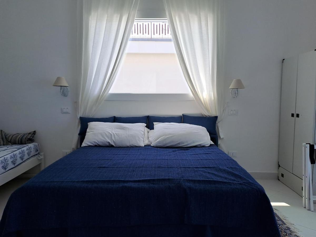 Blue Life, Sea-Luxury Rooms On The Beach Between Palermo And Cefalu' กาสเตลดัชเชีย ภายนอก รูปภาพ