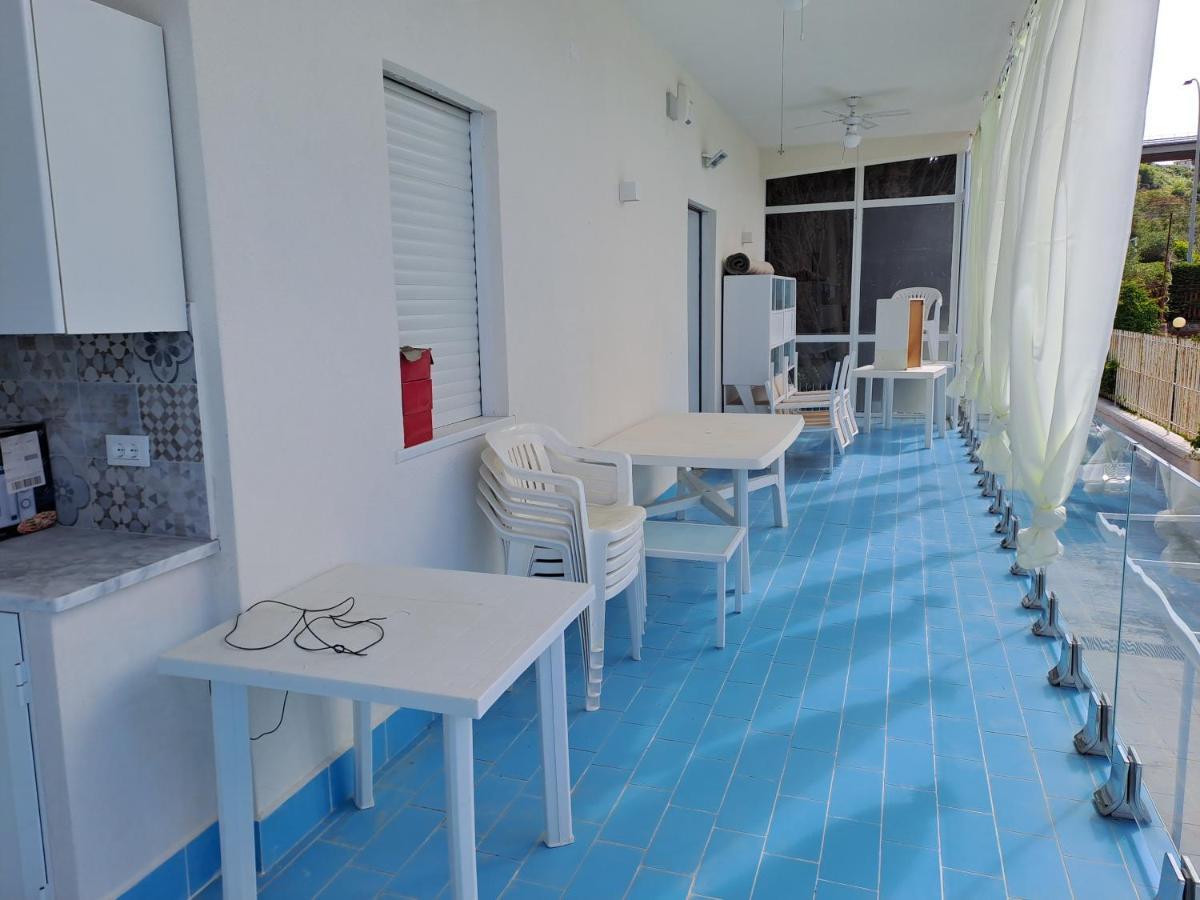 Blue Life, Sea-Luxury Rooms On The Beach Between Palermo And Cefalu' กาสเตลดัชเชีย ภายนอก รูปภาพ