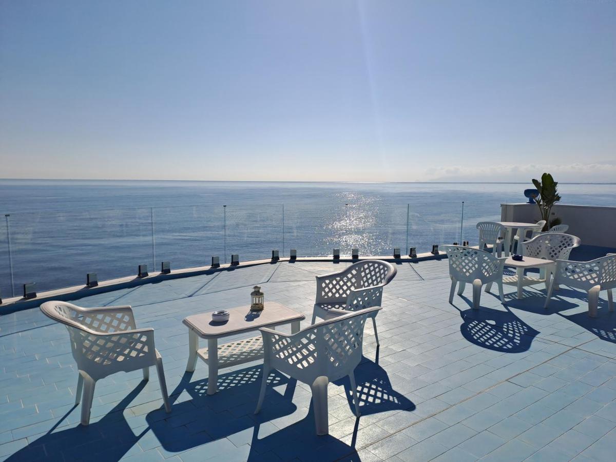 Blue Life, Sea-Luxury Rooms On The Beach Between Palermo And Cefalu' กาสเตลดัชเชีย ภายนอก รูปภาพ