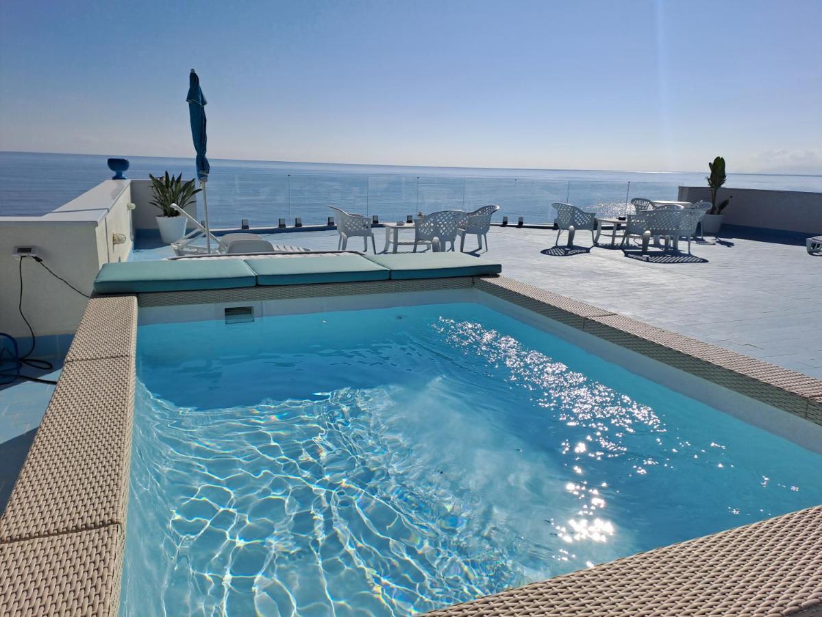 Blue Life, Sea-Luxury Rooms On The Beach Between Palermo And Cefalu' กาสเตลดัชเชีย ภายนอก รูปภาพ